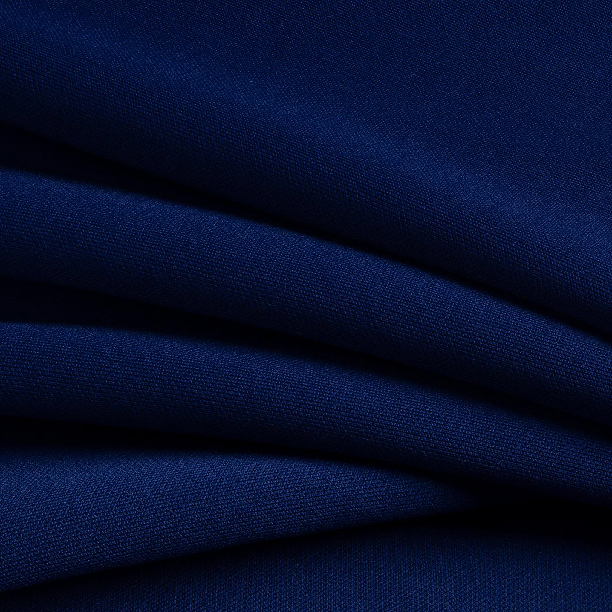 TRACKSUITING