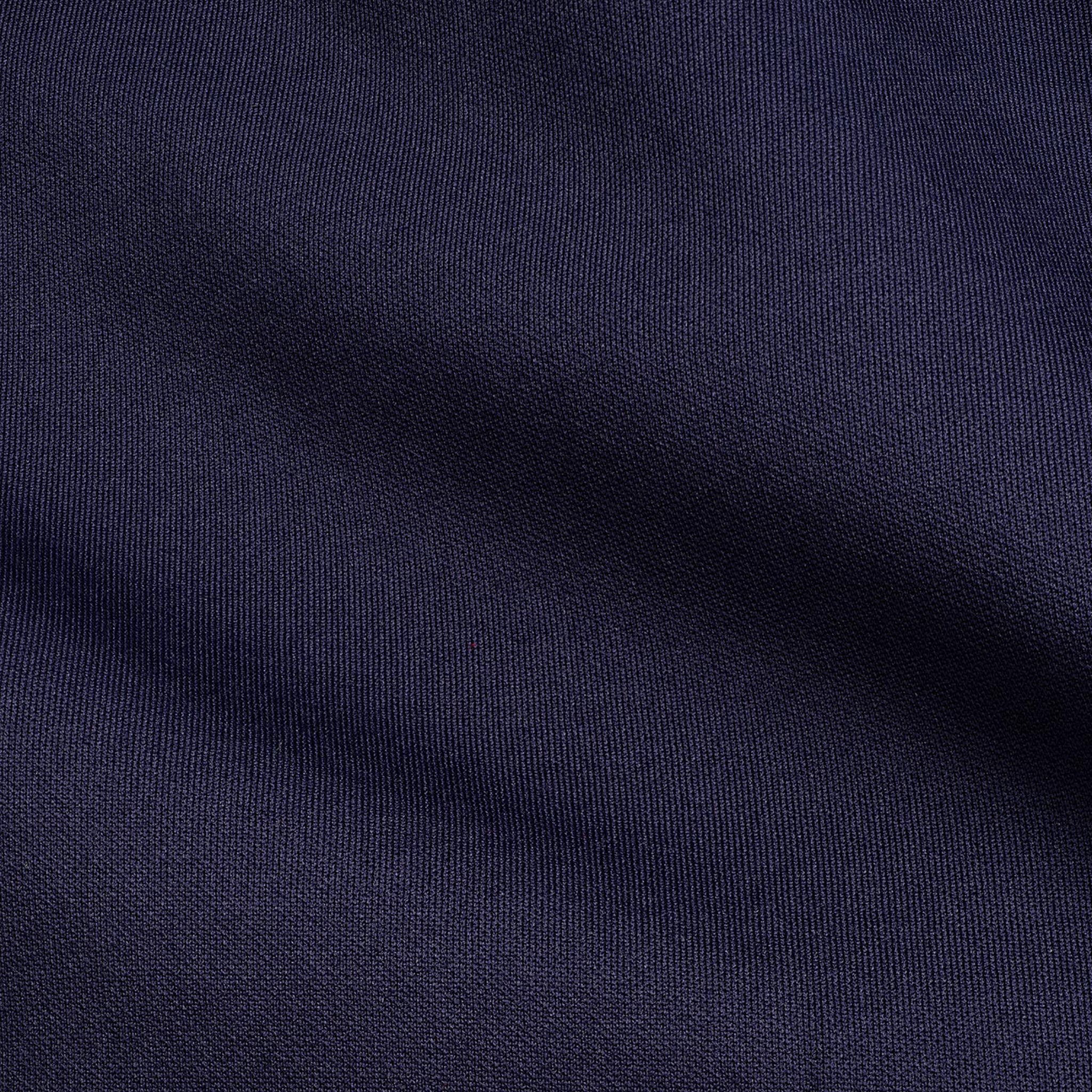 TRACKSUITING